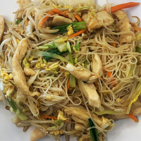 Chicken Malaysian Rice Noodles