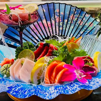Deluxe Sashimi Combo