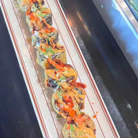 LAS VEGAS ROLL (DEEP FRIED)